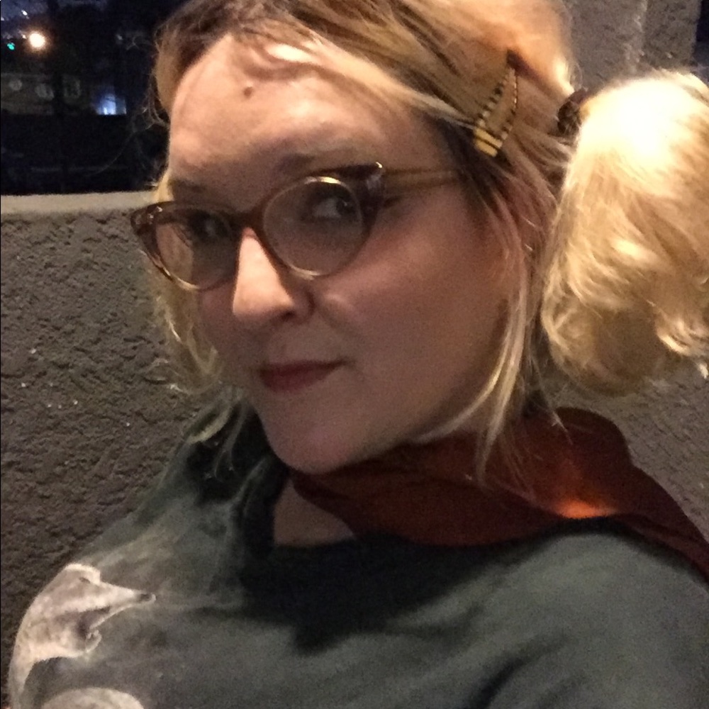 Meet your Posher, Hannah